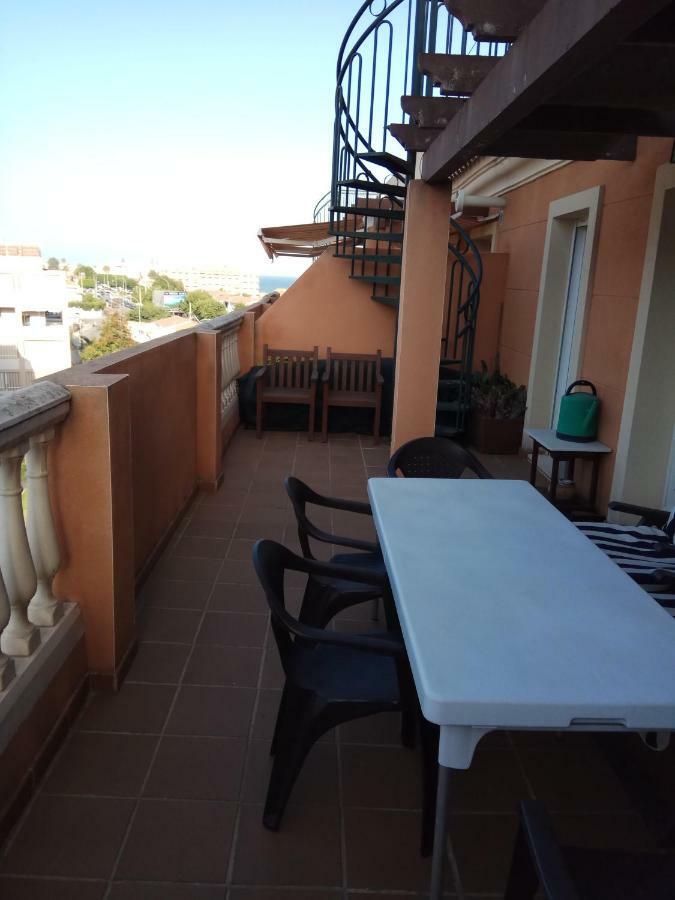 Precioso Atico En Torre De Benagalbon A 20 Metros Del Mar. Apartment Bagian luar foto