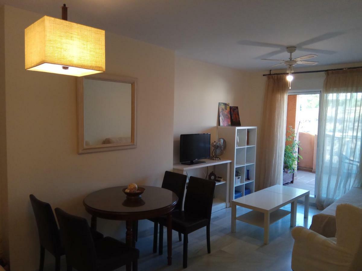 Precioso Atico En Torre De Benagalbon A 20 Metros Del Mar. Apartment Bagian luar foto