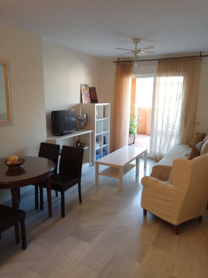 Precioso Atico En Torre De Benagalbon A 20 Metros Del Mar. Apartment Bagian luar foto